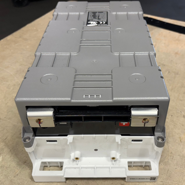 8s 30.4v 67ah 2.04kWh Lithium Ion