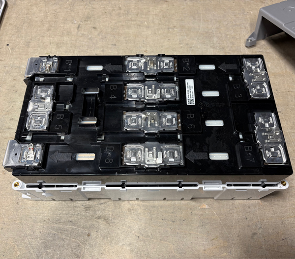 8s 30.4v 67ah 2.04kWh Lithium Ion