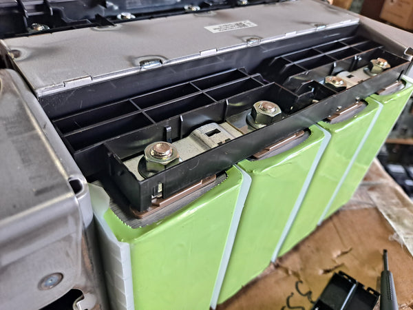 12v EV Battery with 4x LEV60F 3.2v 74ah Lifepo4 Power Cells