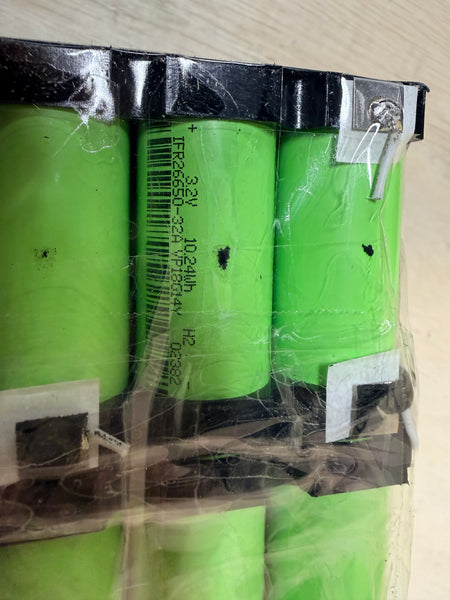 Used 12.8V 32Ah 410Wh LiFePO4 Battery