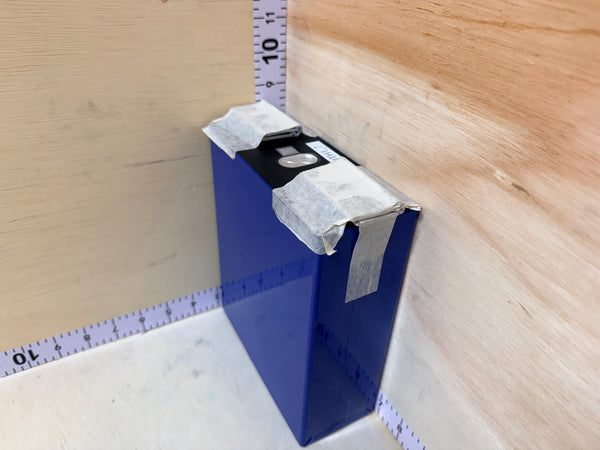 Low Stock 3.2V 300Ah 960Wh LiFePO4 Prismatic Cells