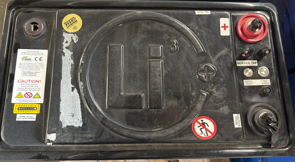 XL 23" x 13" x 13" Battery Enclosure with Posts