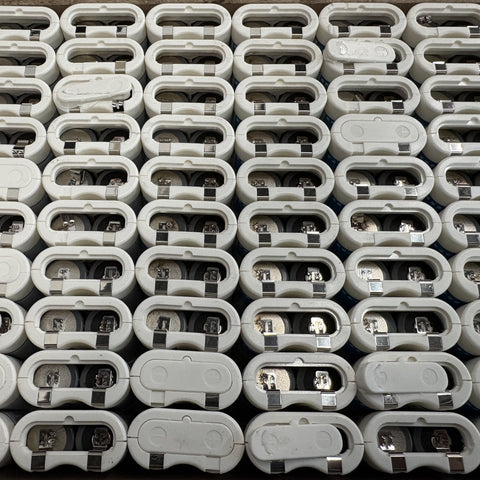 40x Batteries with 80x CR123A Non-Rechargeable Lithium 3V Cells