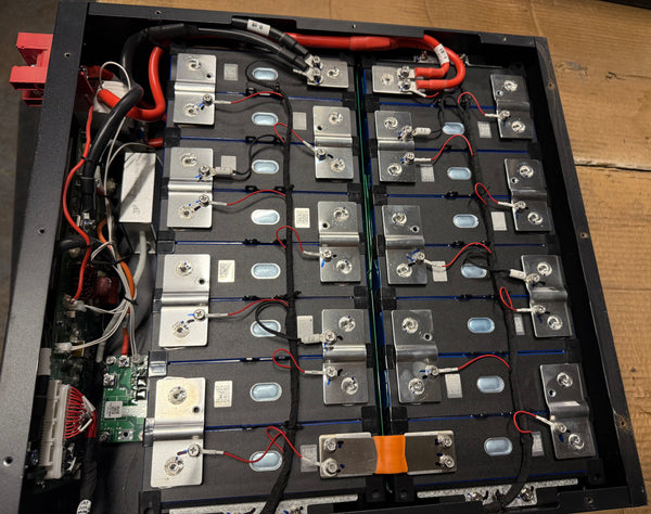 1x 51.2v 100ah + 1x 25.6v 200ah Lifepo4 Rack Mount - 9.92kWh