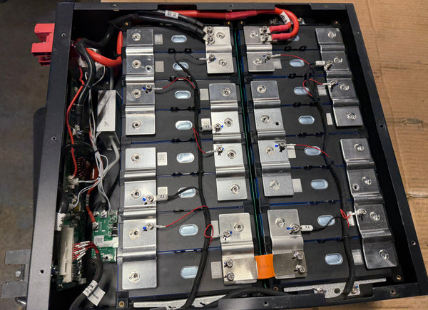 1x 51.2v 100ah + 1x 25.6v 200ah Lifepo4 Rack Mount - 9.92kWh