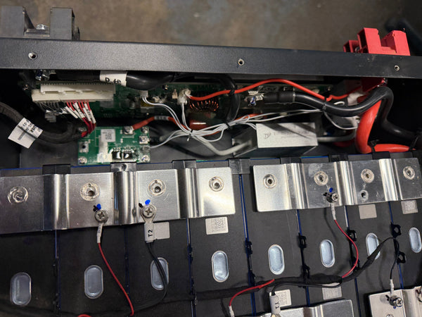 1x 51.2v 100ah + 1x 25.6v 200ah Lifepo4 Rack Mount - 9.92kWh