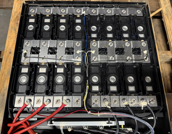 1x 51.2v 100ah + 1x 12.8v 400ah Lifepo4 Rack Mount