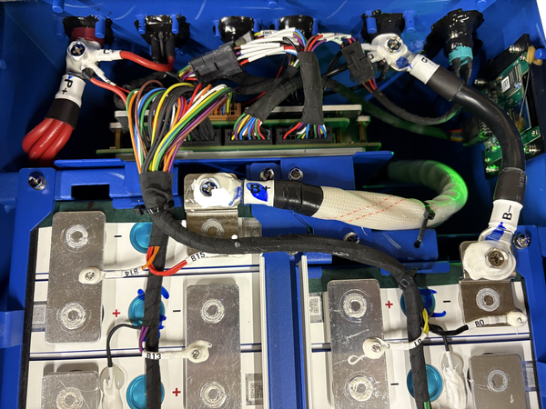 3x 15s 48v 105ah 5040wh Lifepo4 Batteries