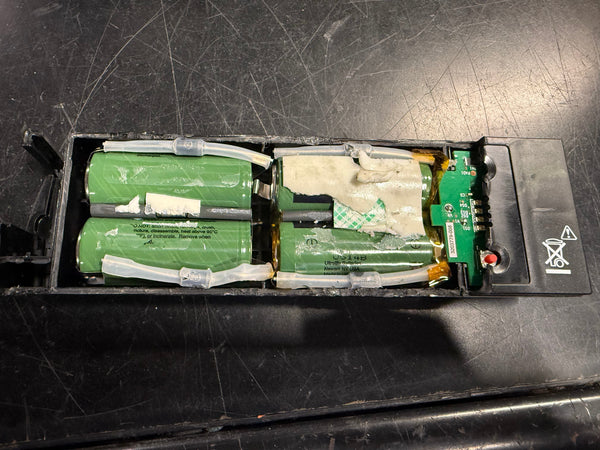 320 Pound Pallet of Lifepo4 and Lithium Ion Batteries