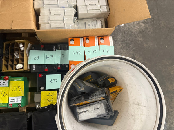 320 Pound Pallet of Lifepo4 and Lithium Ion Batteries