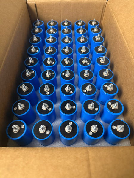 New EVE 3.2V 20Ah C40 40135 LiFePO4 Cells - with Cell Holders & Busbars