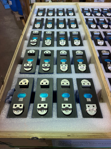 New 4x EVE LF280K 3.2V 280Ah LiFePO4 Cells with Thick Welded Terminal Blocks + M6 Bolts