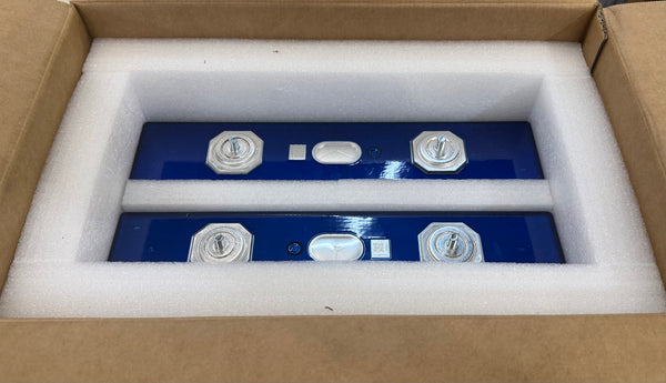 New Case 2x EVE MB56 3.2V 628Ah LiFePO4 + Busbars & Nuts!