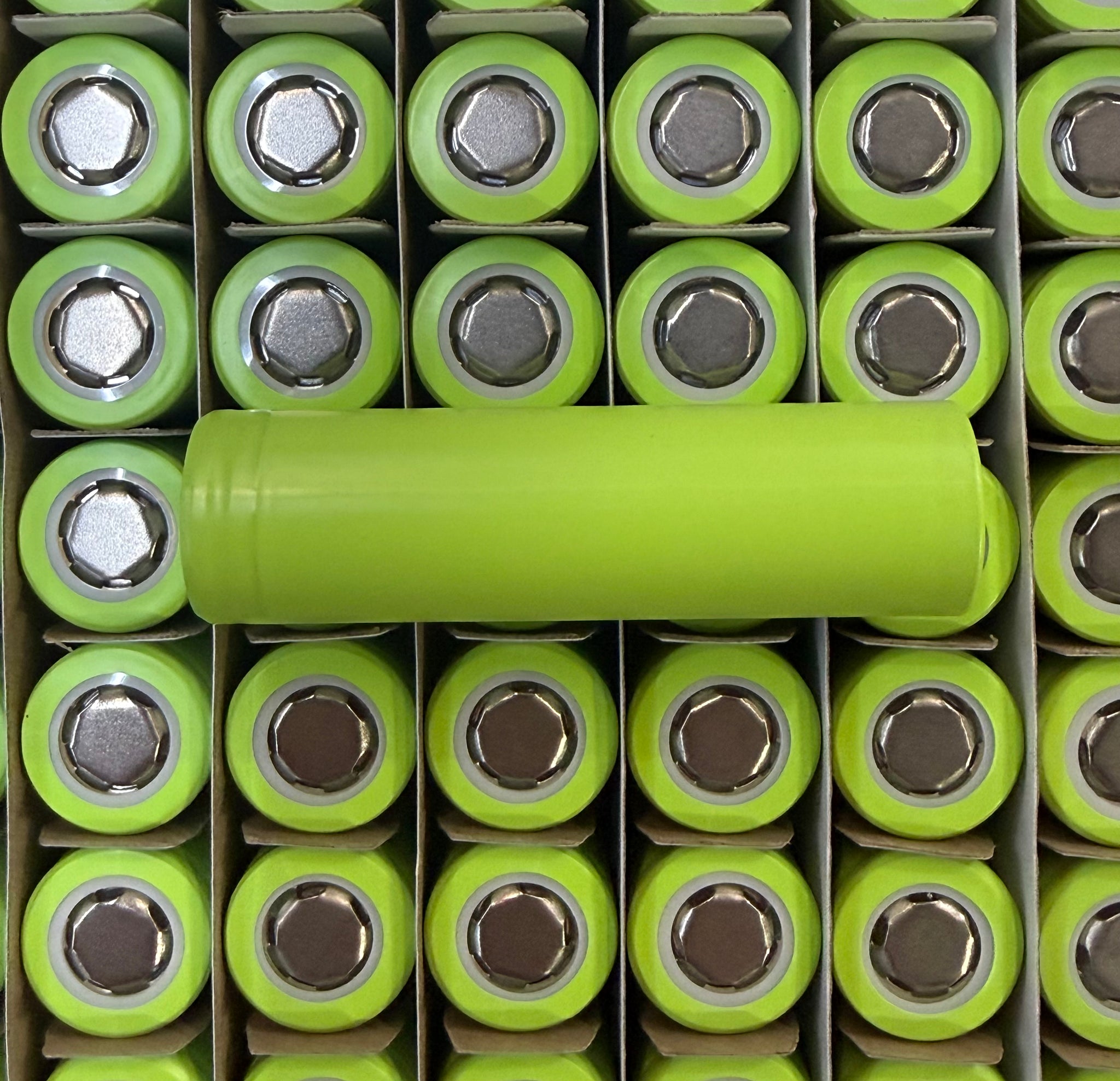 INR18650 2000mAh 3.6V 30A High Rate Li-ion Cells - Overstock (SP