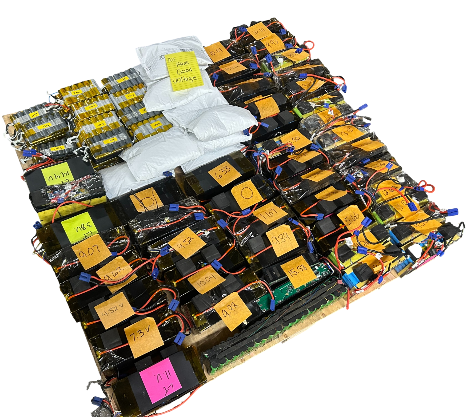 341 pound pallet Of Mixed Lithium Ion 18650 Batteries