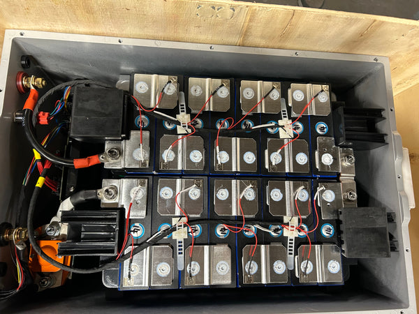 2x 16s 48v 110ah 5.63kwh Lifepo4 Prismatic Batteries