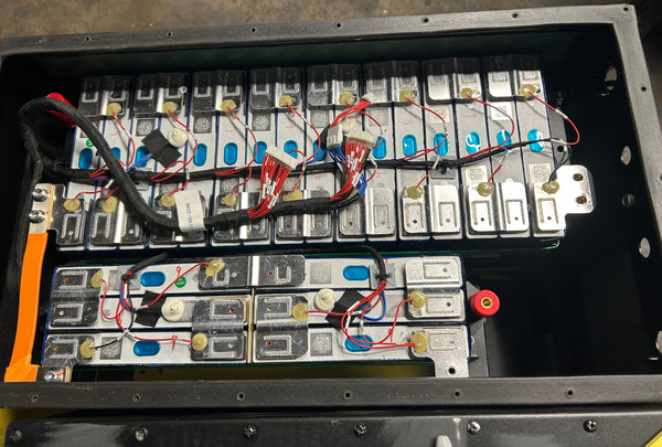 1x 51.2v 105ah, 1x 51.2v 160ah, 1x 70.4v 105ahl, 1x 51.2v 72ah LiFePO4