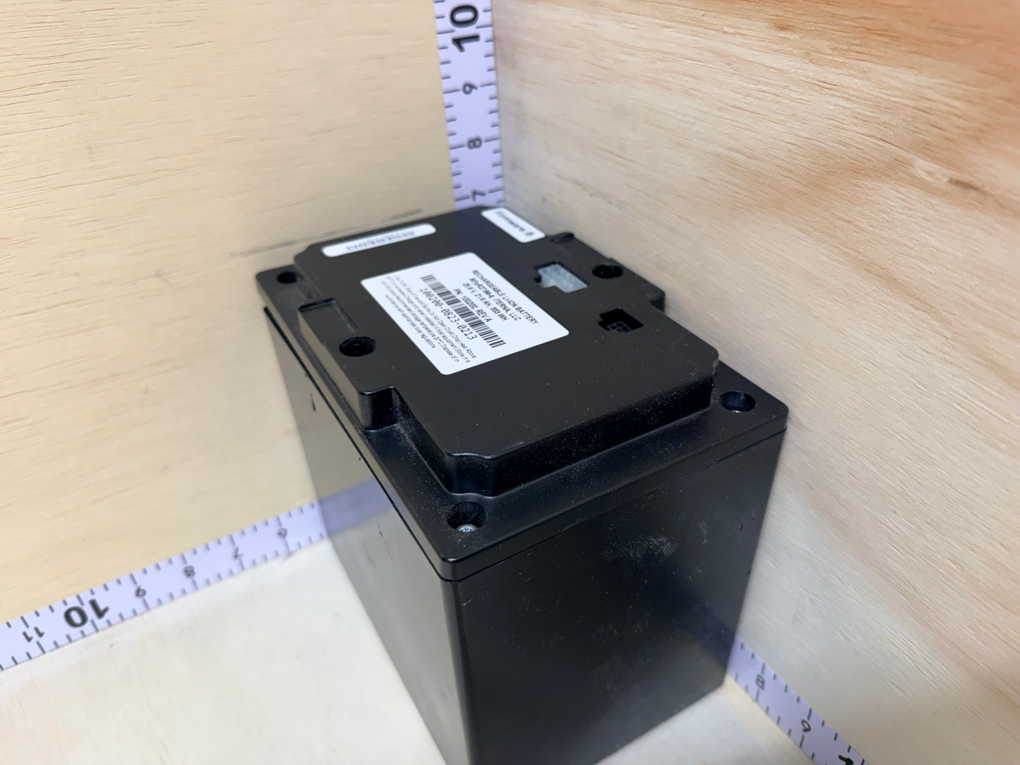 Used 25.6V 21.6Ah 553Wh LiFePO4 Cylindrical Cell Battery Pack