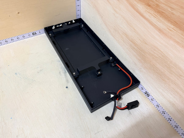 18.5x8.5x2 Metal Enclosure With Lid