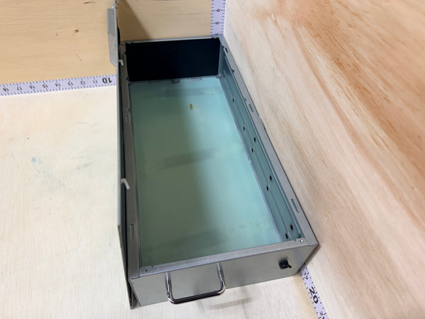 18.5x8.5x4 Metal Enclosure With Lid