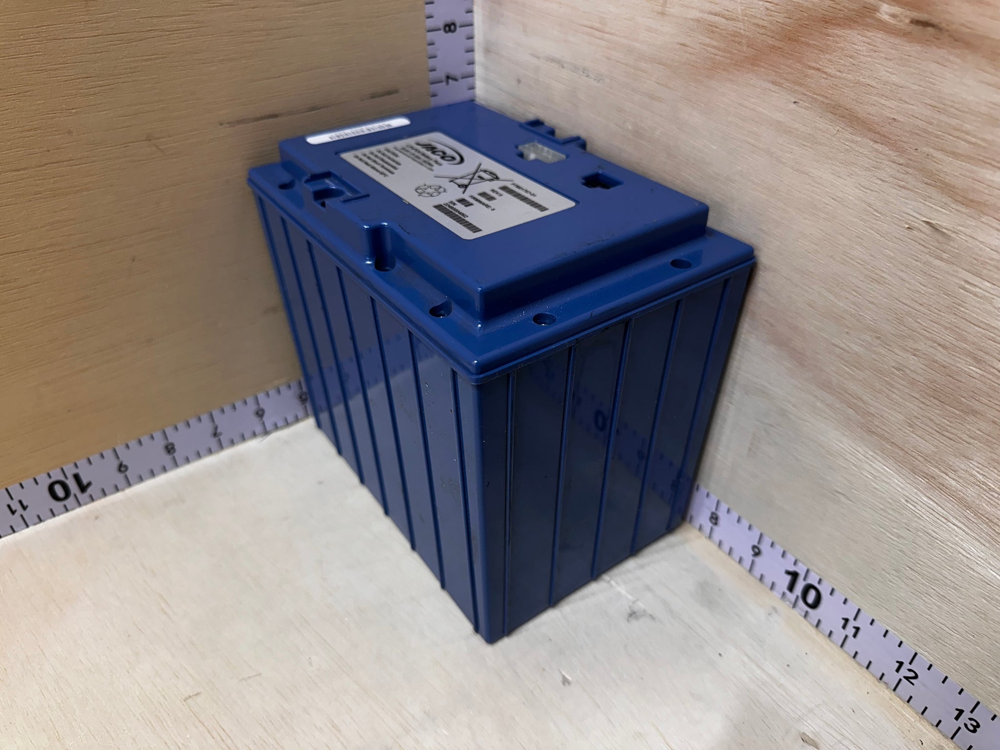 Used 25.6V 21.6Ah 553Wh LiFePO4 Battery