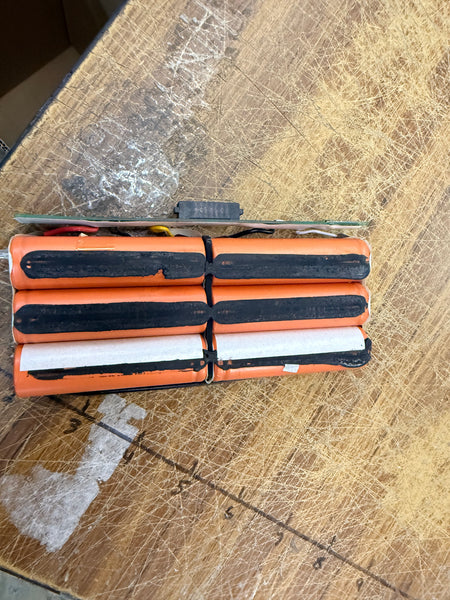 Used 11.1V 5.3Ah 58.83Wh Lithium Ion 18650 Battery