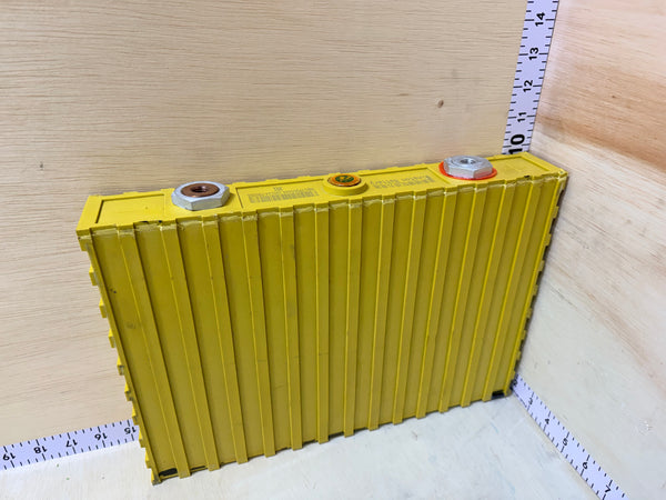 Winston 3.2v 200ah Lifepo4 - Slightly swelled