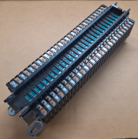 Module with 28x 3.7v 5.5ah power cells