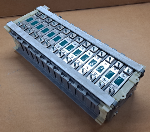 14x 3.7v 22ah cells 48v 1.1kWh