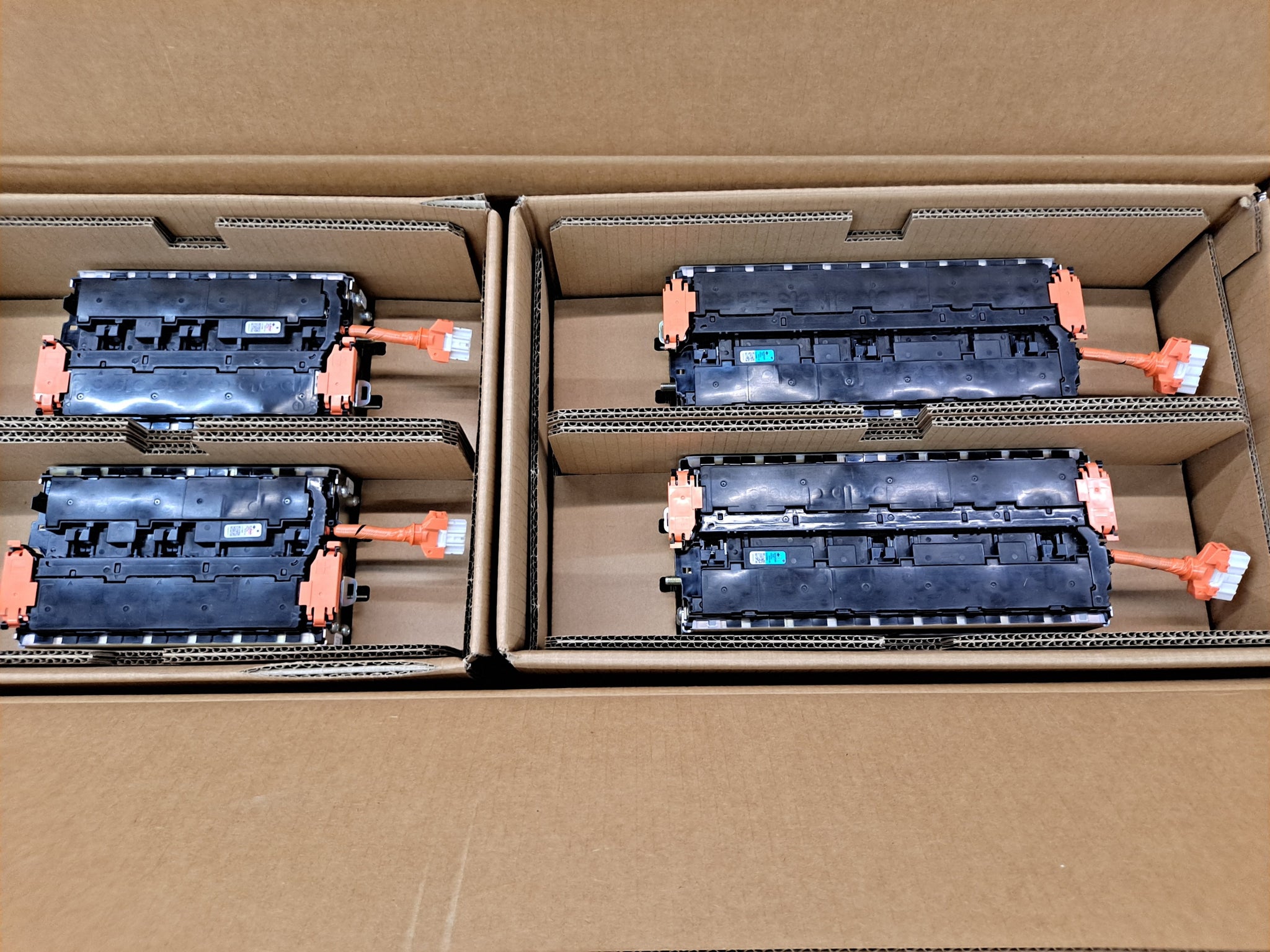 NEW! CASE WITH 2x 12s + 2x 18s HONDA INSIGHT MODULES