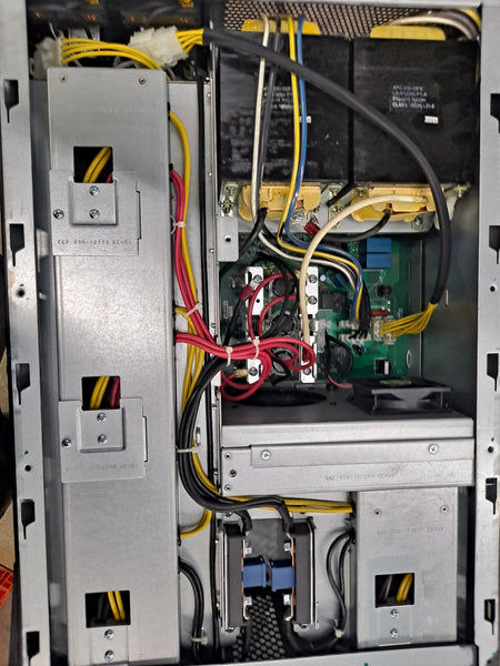 APC Smart-UPS 5000VA 208V Rackmount/Tower