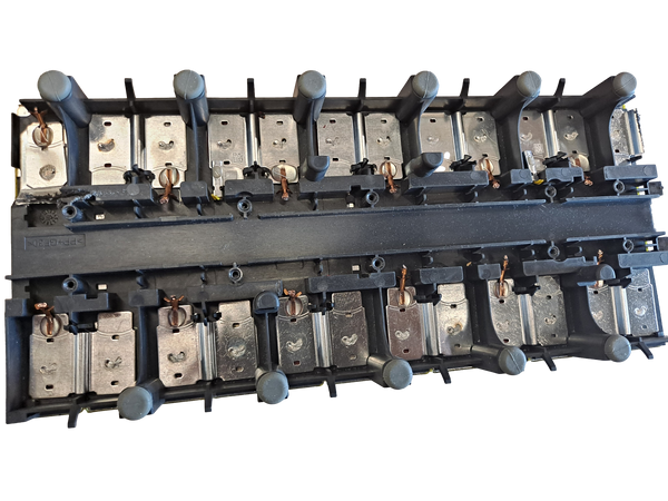 12x Toshiba SCiB 2.3v 23ah 24v LTO Module