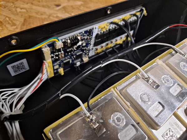 1 Bad Cell - 48v 27ah 1.38kWh Lifepo4 with Steel Case