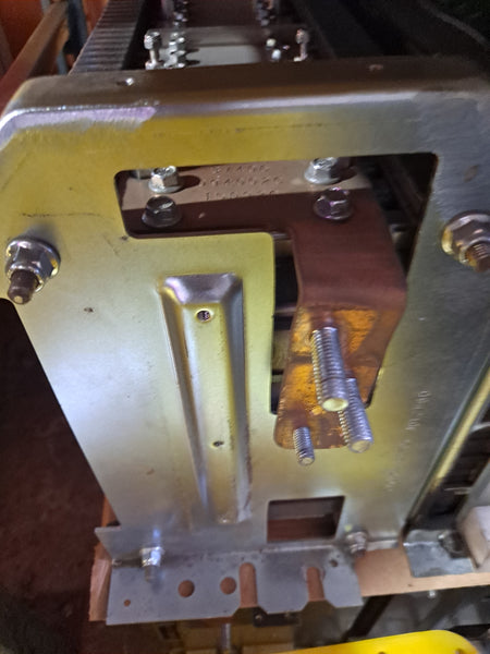 3p 400a LARGER ANGLE END BUSBAR FOR SPIM08HP 16ah - Copper