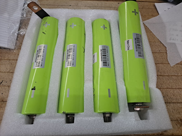 Stripped threads - 4 Pack SAB 3.2v 55ah 176wh 60280 Cells