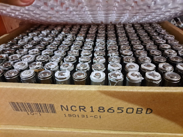 GLUE 30 Pack 3.7v 3180mah Panasonic NCR18650BD