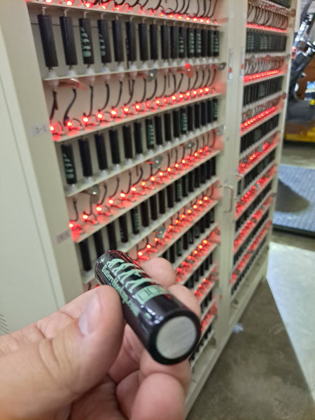 GLUE 30 Pack 3.7v 3180mah Panasonic NCR18650BD