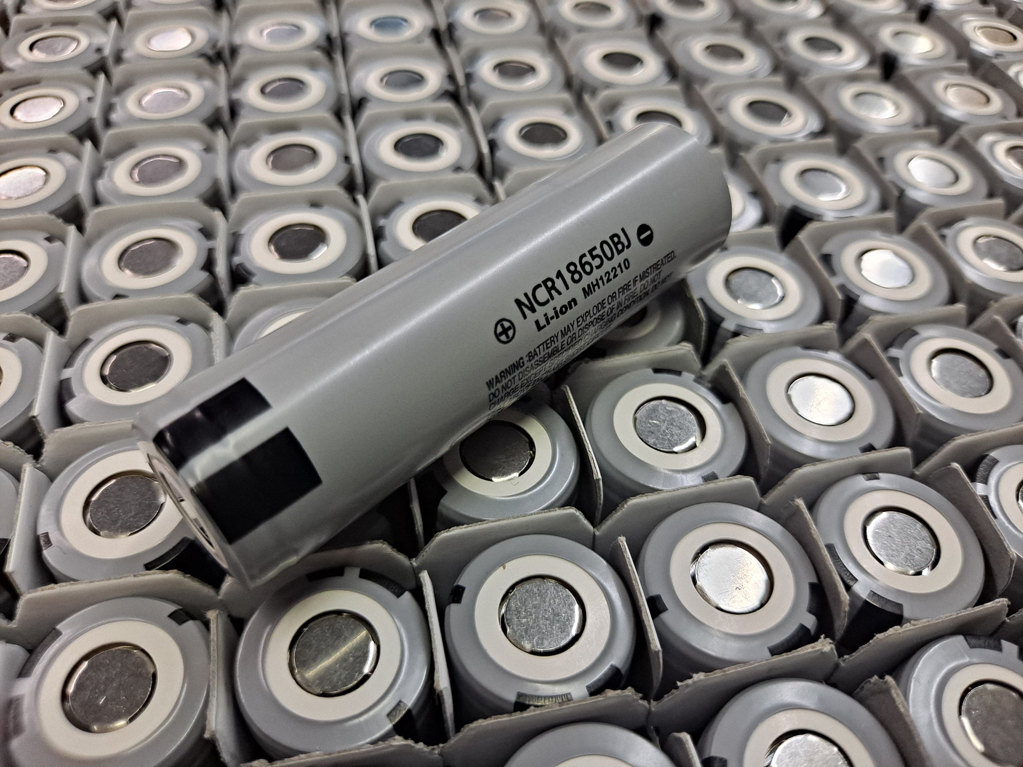 64x New Panasonic NCR18650BJ 3.6v 3350mah Cells