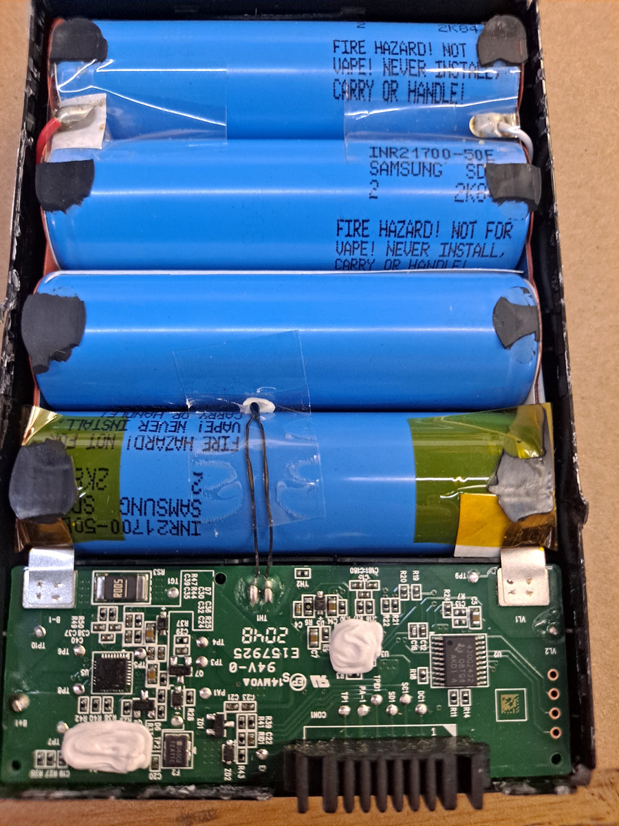 Module with 4x 21700 3.6v 4900mah Cells – Battery Hookup