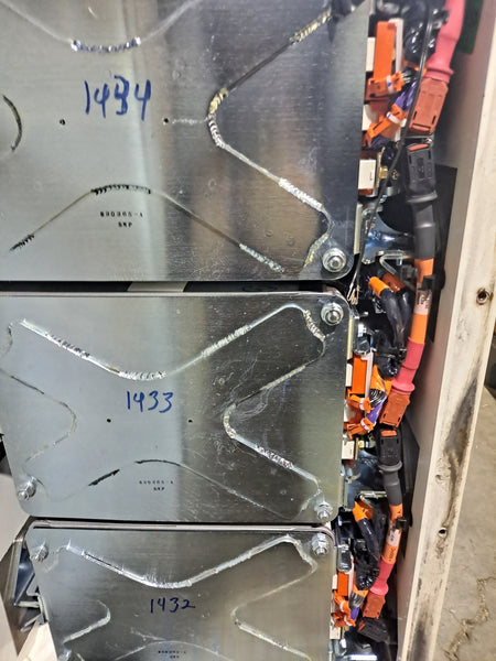 Large Cabinet with Nissan Leaf modules inside - 45kWh