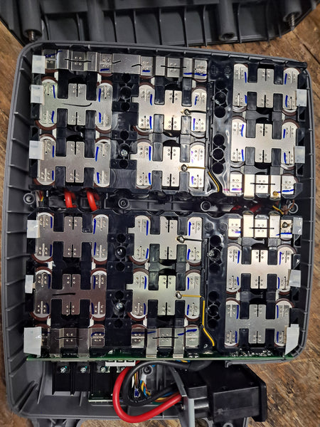 New in Box 108v 6ah 648wh w/ 60x HG2 18650