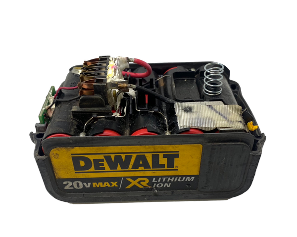 DEWALT DCB204 20V 4.0 AH 80WH for PARTS/REPAIR