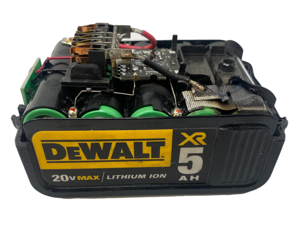 DEWALT DCB205 20V 5.0 AH 100WH for PARTS/REPAIR