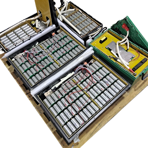 Pallet with 2x 48v 100ah, 2x 12v 200ah, 1x 12v 300ah