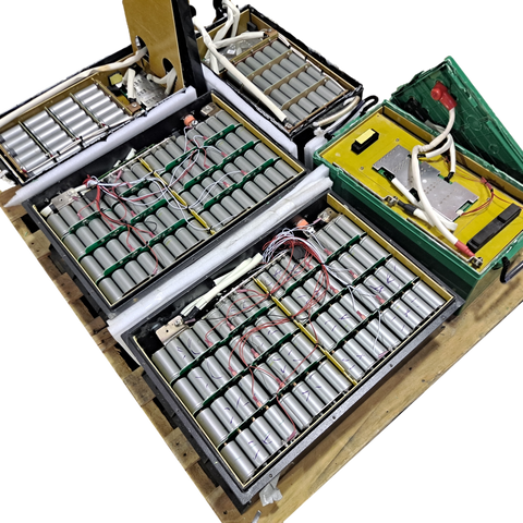 Pallet with 2x 48v 100ah, 2x 12v 200ah, 1x 12v 300ah